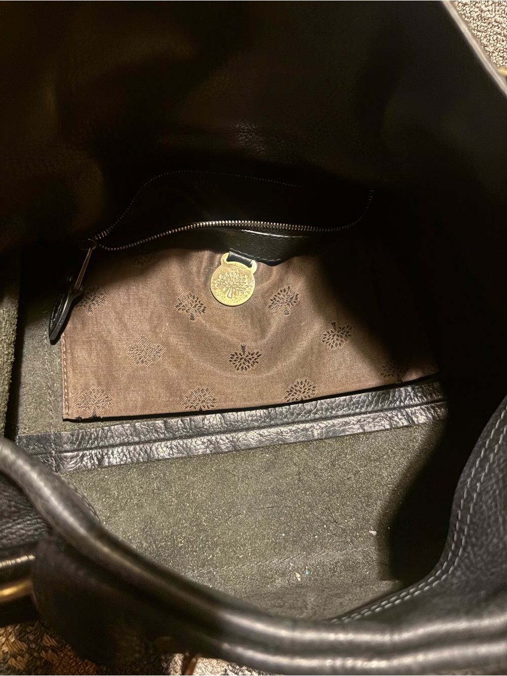2000s.Authentic Mulberry Alana Black Leather Shoulder Bag,  Brass Buckle Satchel - Picture 9 of 11